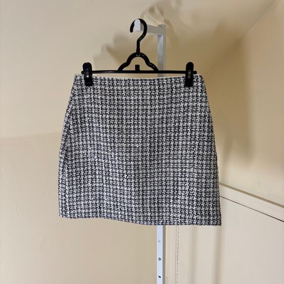 Loft EUC Women's Black White Silver Sequined Mini Skirt Size 4 - Picture 1 of 7